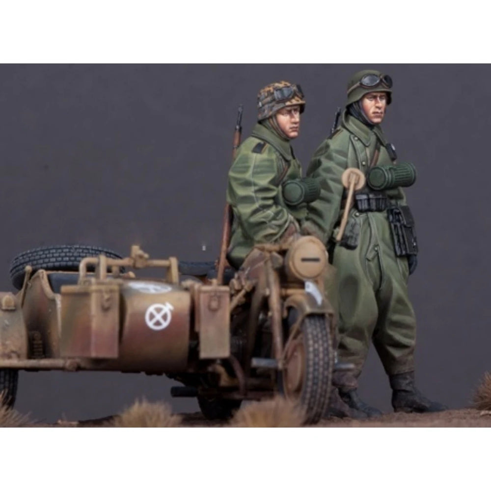 1/35 WWII German Motorcyclist Squad, 4 Figures, Resin Model Figure Kit, Unassembled and Unpainted