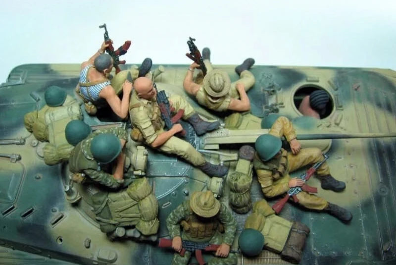1/35 Cold War Soviet Tank Crew Afghanistan, 7 Figures, Resin Model Figure Kit, Unassembled and Unpainted