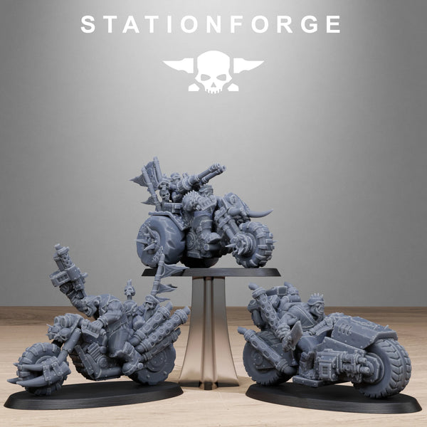 Orc Warbiker Mob, 5 Figures, Resin Model Figure Kit, Fantasy Theme, Unassembled and Unpainted