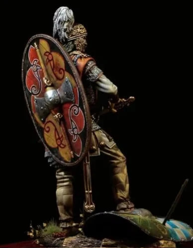 1/24 Medieval Pike Warrior, Resin Model Figure Kit, Unassembled and Unpainted