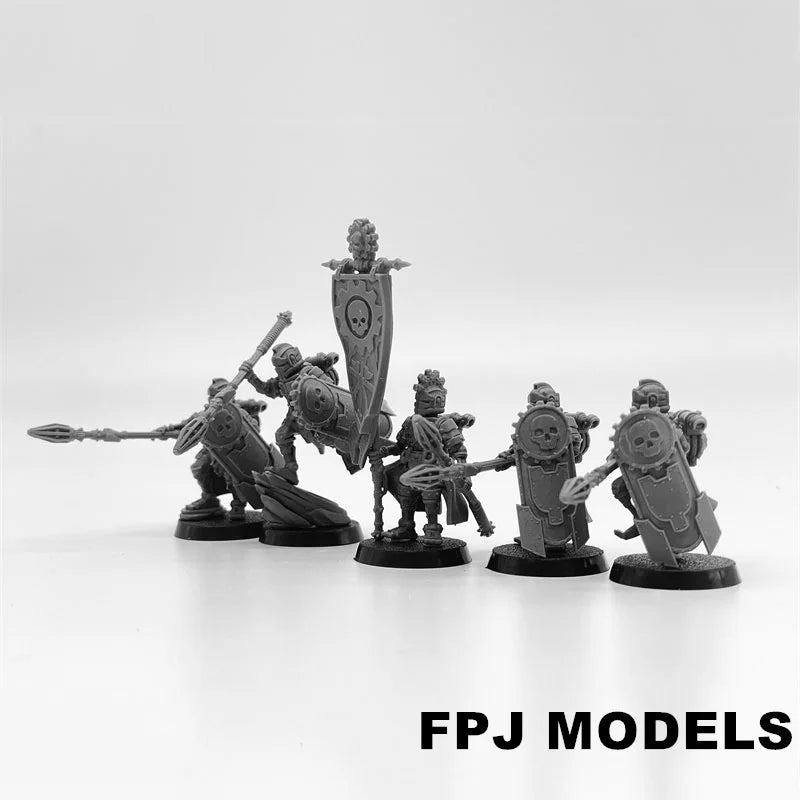 28mm Scavenger Legio, 14 Figures, Resin Model Figure Kit, Fantasy Theme, Unassembled and Unpainted