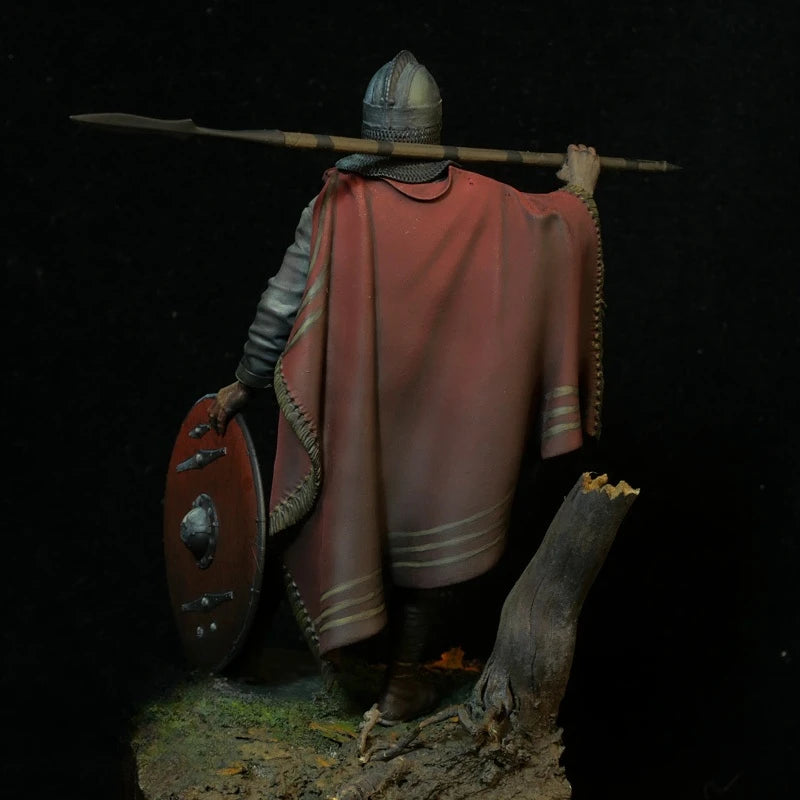 1/24 Medieval Viking Warrior with Spear and Shield, Resin Model Figure Kit, Unassembled and Unpainted