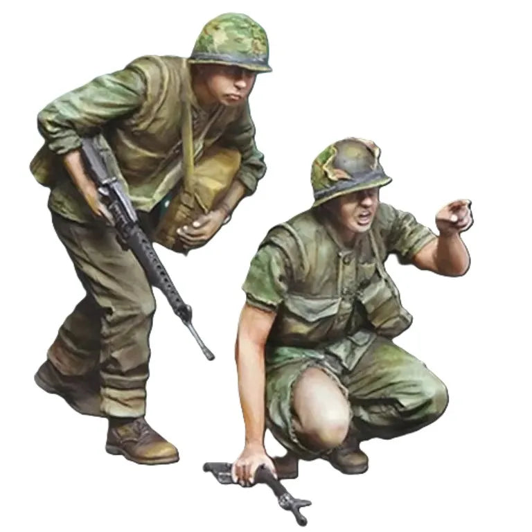 1/35 WWII Allied Combat Infantrymen, 2 Figures, Resin Model Figure Kit, Unassembled and Unpainted