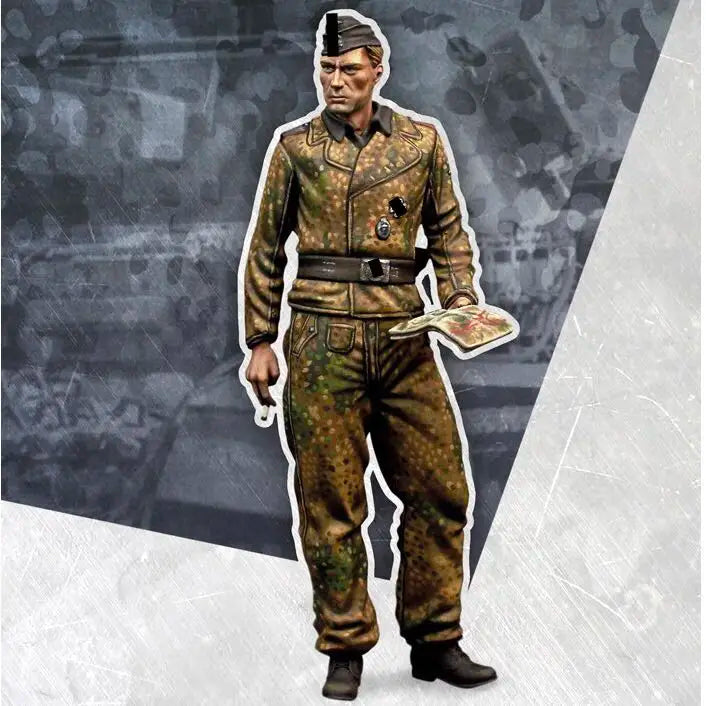 WWII German Officer — 1/35 Resin Figure