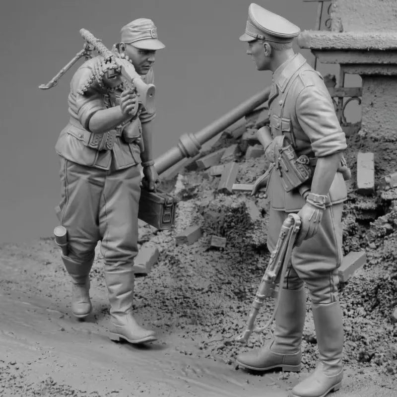 1/35 WWI German Officer and Machine Gunner, 2 Figures, Resin Model Figure Kit, Unassembled and Unpainted