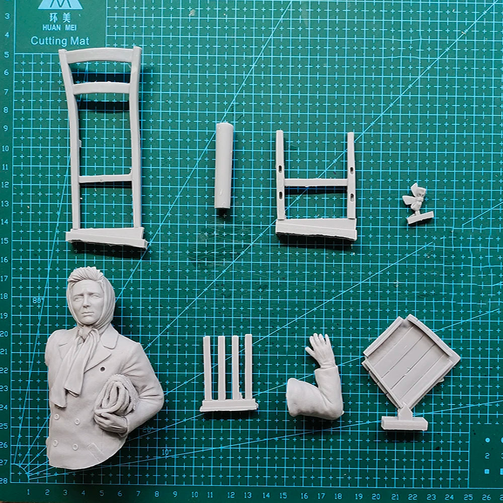 1/10 WWII Rosie the Riveter, Resin Model Bust Kit, Unassembled and Unpainted