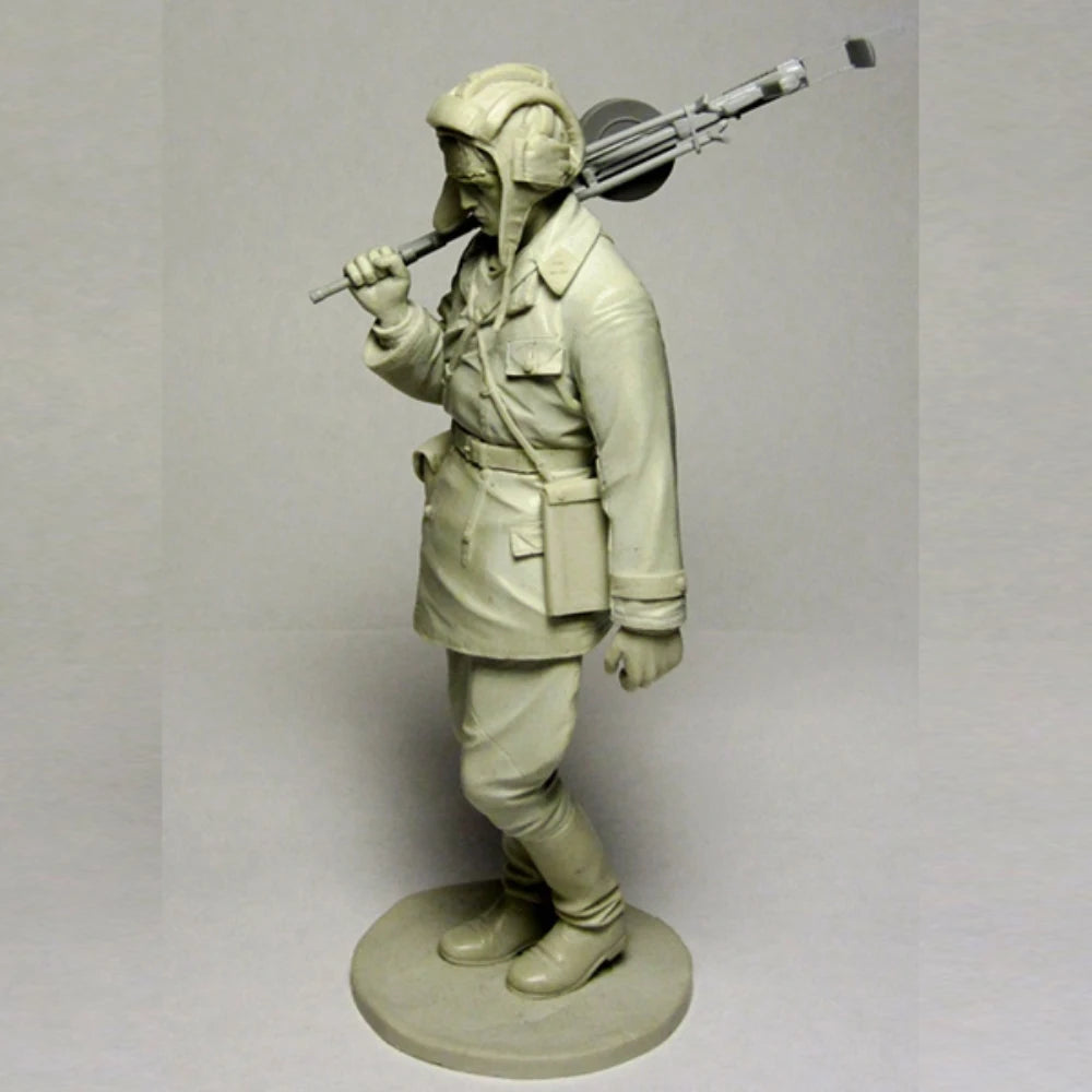 1/16 WWI German Machine Gunner Marching, Resin Model Figure Kit, Unassembled and Unpainted