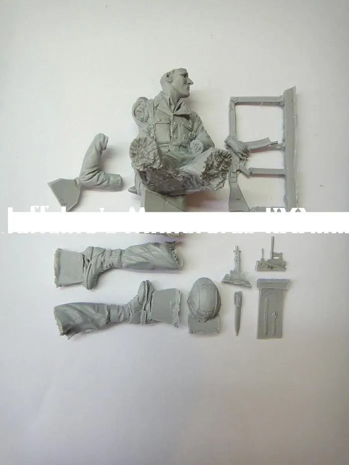 1/16 Modern Soldier Breaching with Tactical Ladder, Resin Model Figure Kit, Unassembled and Unpainted