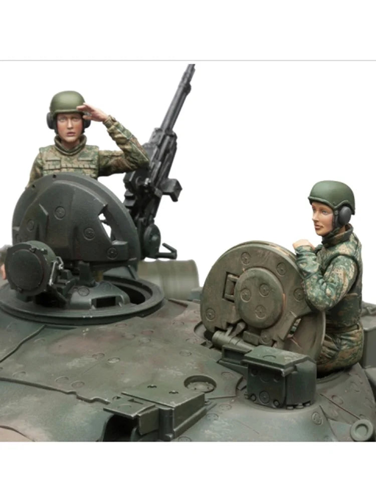 1/16 WWII Soviet Anti-Tank Gun Crew, 4 Figures, Resin Model Figure Kit, Unassembled and Unpainted