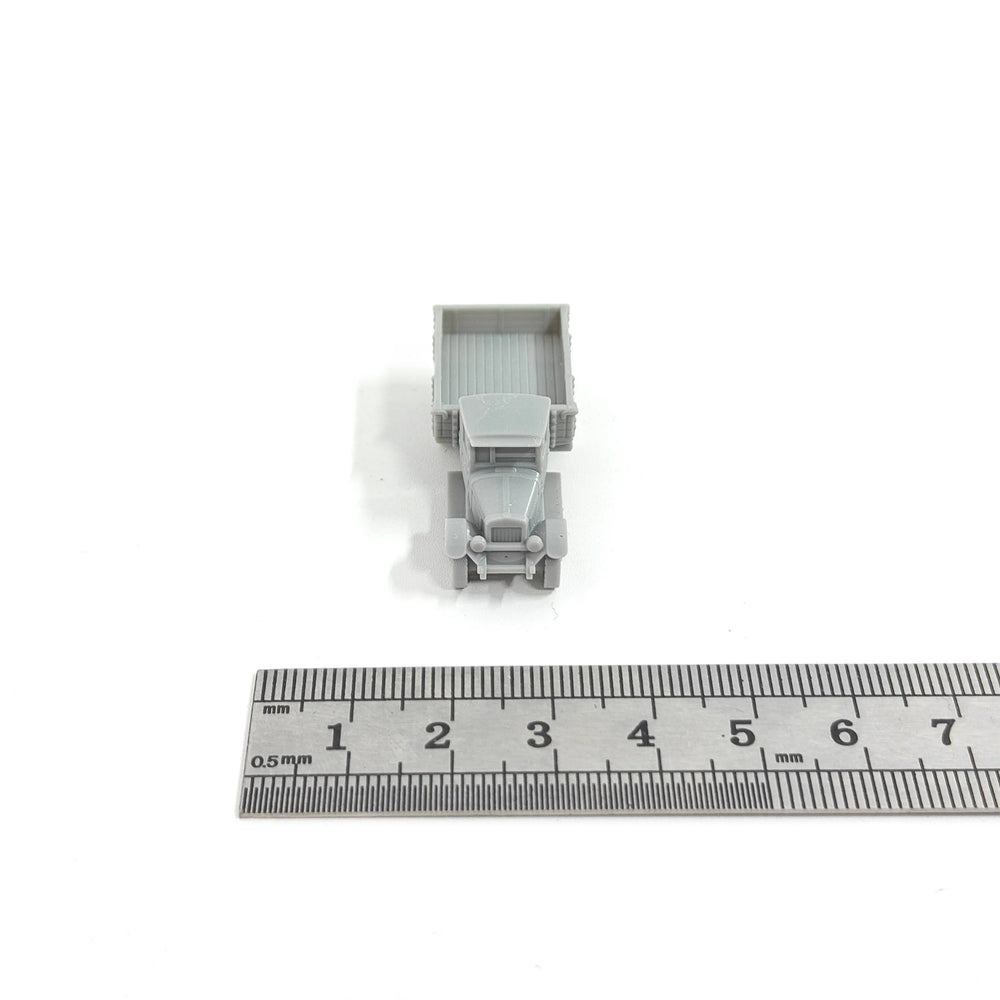 1/144 WWII Soviet ZiS-5 Truck, Resin Model Vehicle Kit, Unassembled and Unpainted