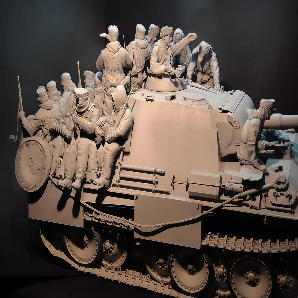 1/16 WWII Soviet T-34 Tank Combat, 16 Figures, Resin Model Figure Kit, Unassembled and Unpainted