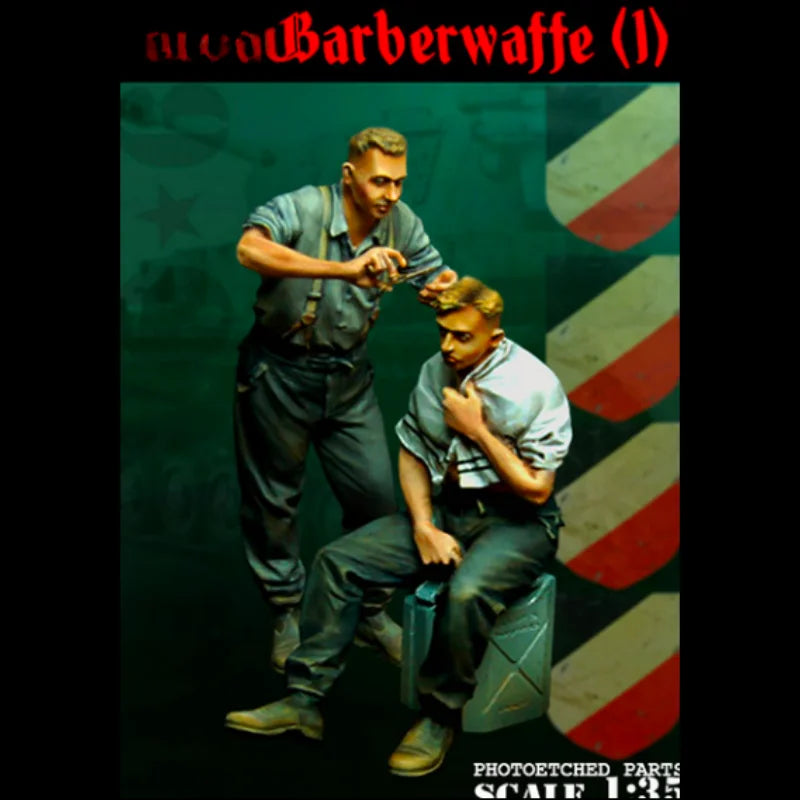 1/35 WWII German Soldier Receiving First Aid, 3 Figures, Resin Model Figure Kit, Unassembled and Unpainted