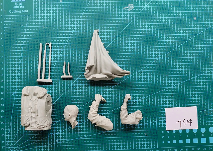 1/10 WWII US Naval Officer, Resin Model Bust Kit, Unassembled and Unpainted