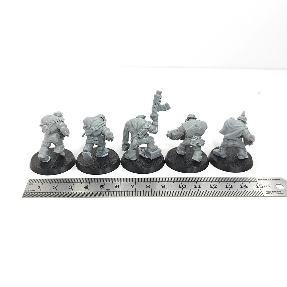 Grimdark Ork Warriors, 20 Figures, Resin Model Figure Kit, Sci-Fi Theme, Unassembled and Unpainted