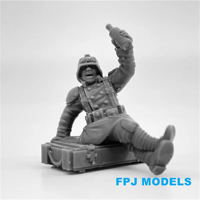 28mm WWII Soviet Soldiers, 5 Figures, Resin Model Figure Kit, Unassembled and Unpainted