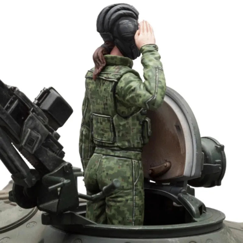 1/16 Modern Russian Tank Commander, Resin Model Figure Kit, Unassembled and Unpainted