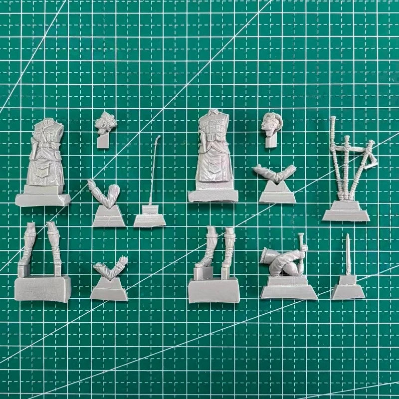 1/35 WWI Scottish Highland Regiment, 2 Figures, Resin Model Figure Kit, Unassembled and Unpainted