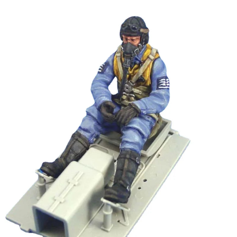 1/32 WWII German Luftwaffe Officer in Cockpit, Resin Model Figure Kit, Unassembled and Unpainted