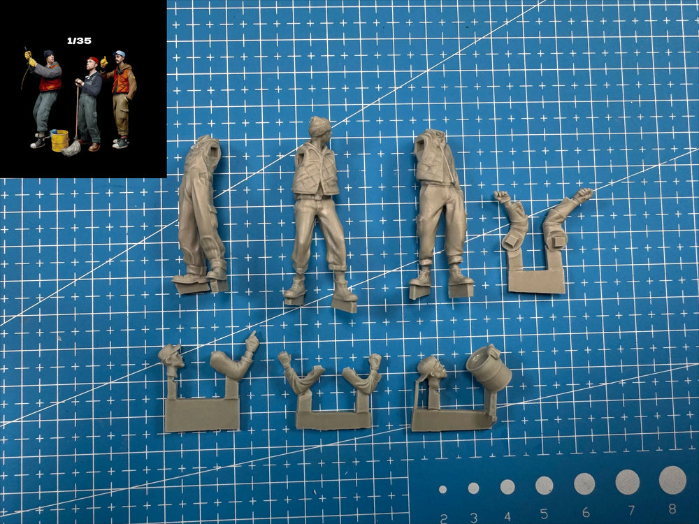 1/35 WWII Naval Crew, 3 Figures, Resin Model Figure Kit, Unassembled and Unpainted