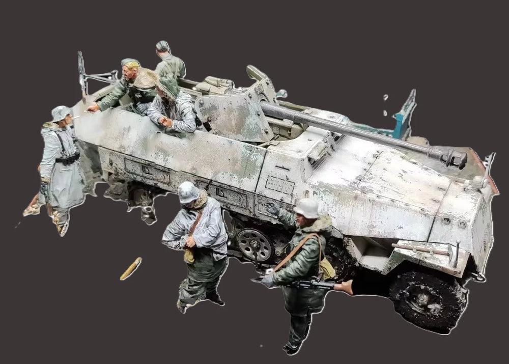 1/35 WWII German Infantry Boarding Truck, 6 Figures, Resin Model Figure Kit, Unassembled and Unpainted