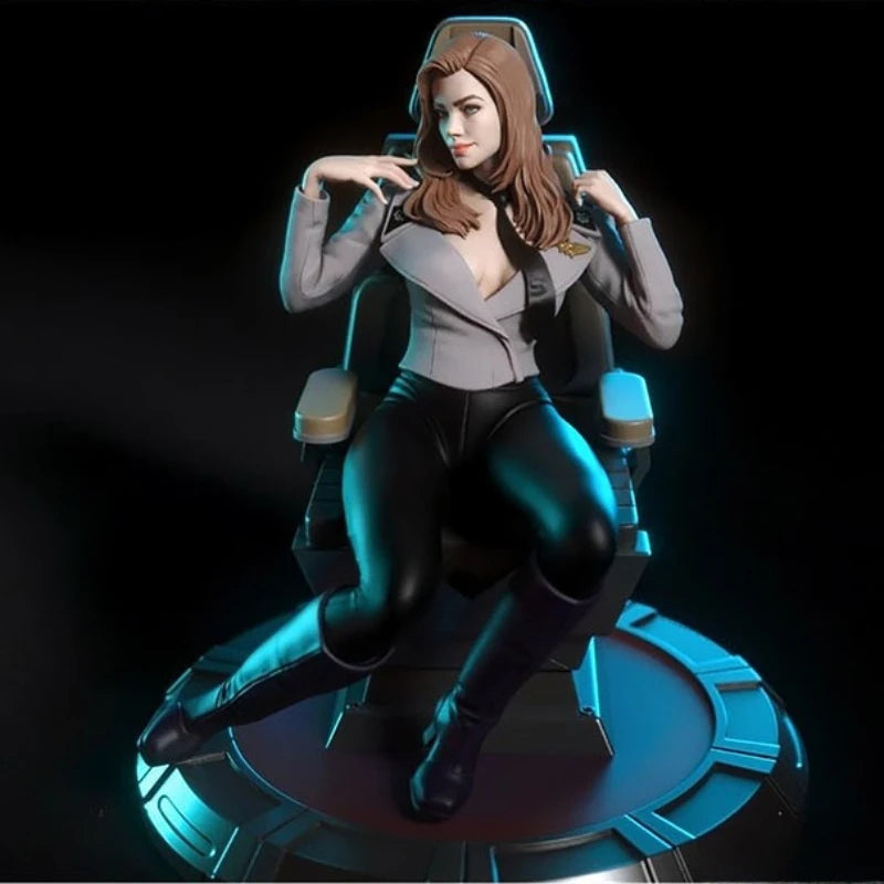 1/24 Female Starship Warrior, Resin Model Figure Kit, Sci-Fi Theme, Unassembled and Unpainted