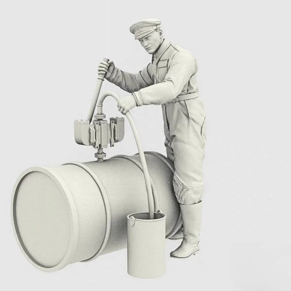 1/35 WWII Soldier Operating Oil Pump, Resin Model Figure Kit, Unassembled and Unpainted
