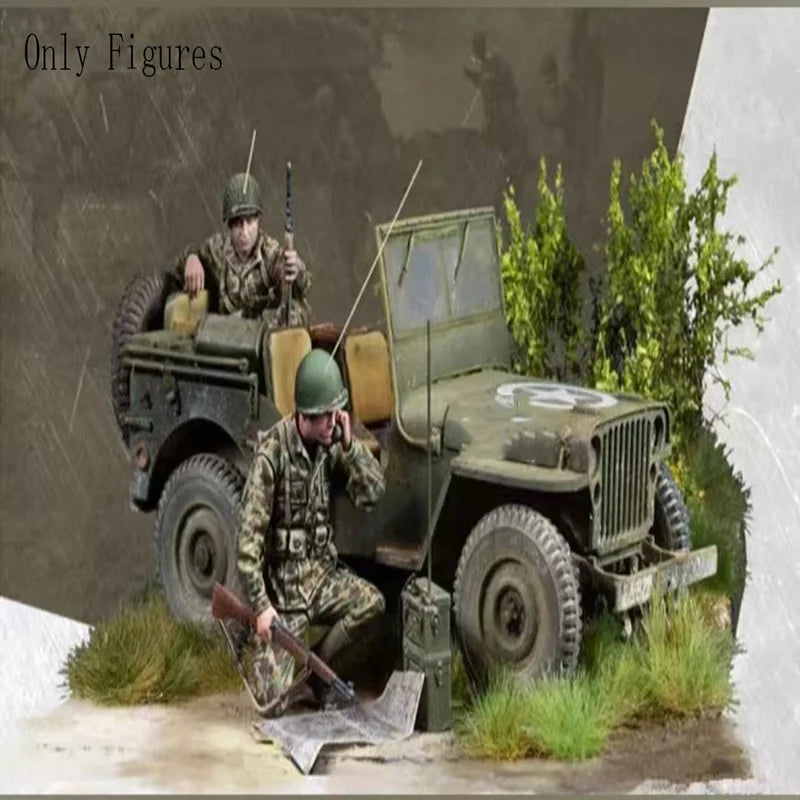 1/35 WWII Soldiers with Jeep, 2 Figures, Resin Model Figure Kit, Unassembled and Unpainted