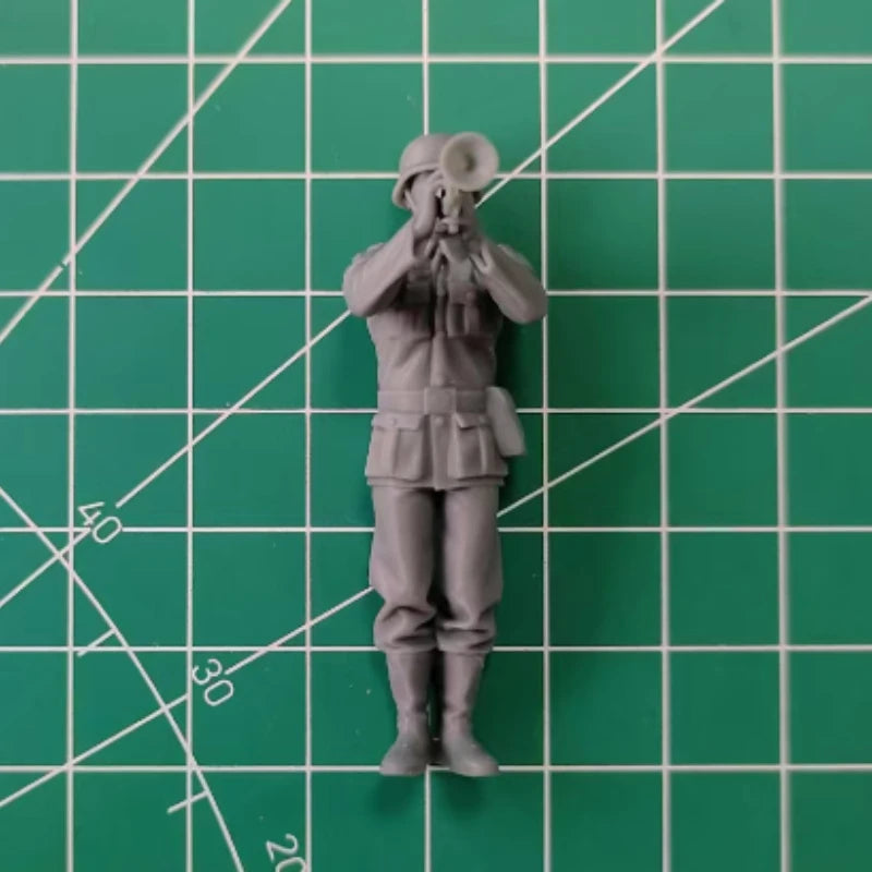 1/35 WWII Soldiers Combat Set, 4 Figures, Resin Model Figure Kit, Unassembled and Unpainted