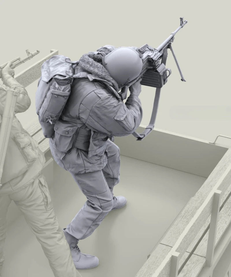 1/16 Modern Russian Soldier Advancing in Tactical Gear, Resin Model Figure Kit, Unassembled and Unpainted