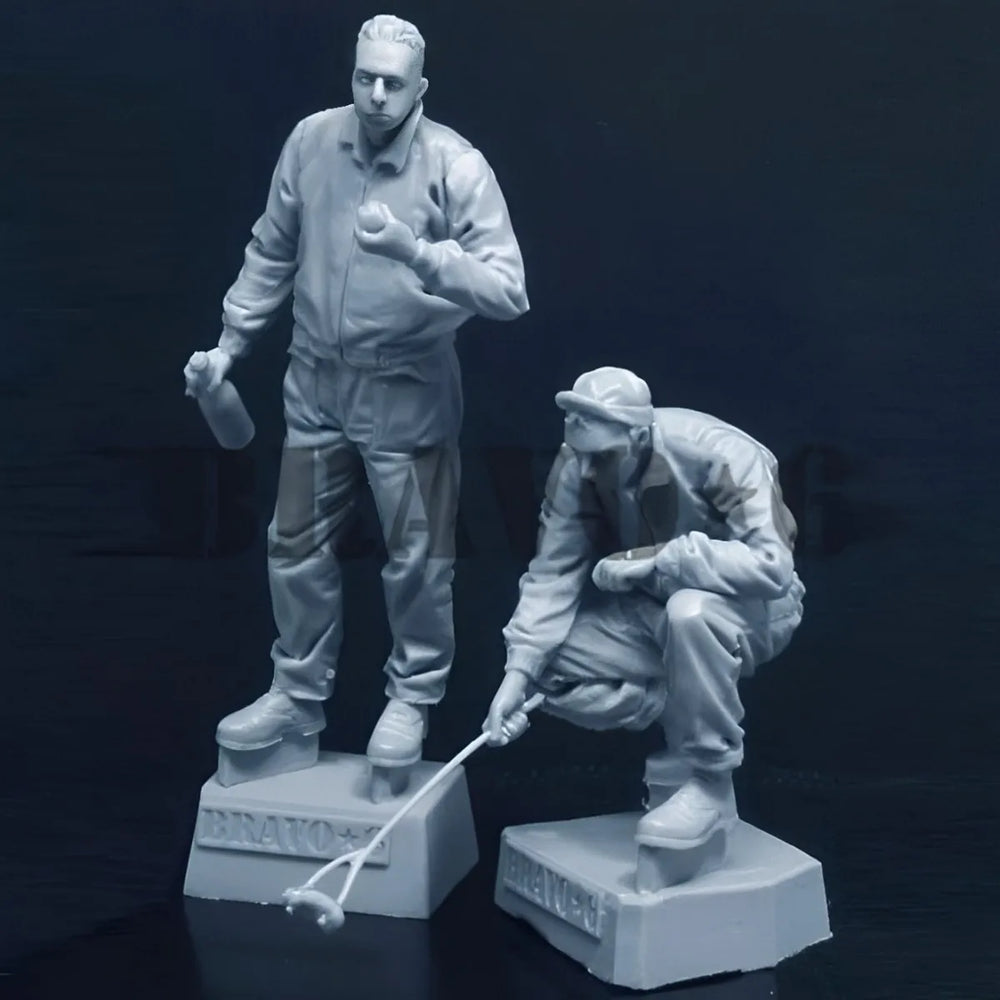 1/35 WWII US, 2 Figures, Resin Model Figure Kit, Unassembled and Unpainted