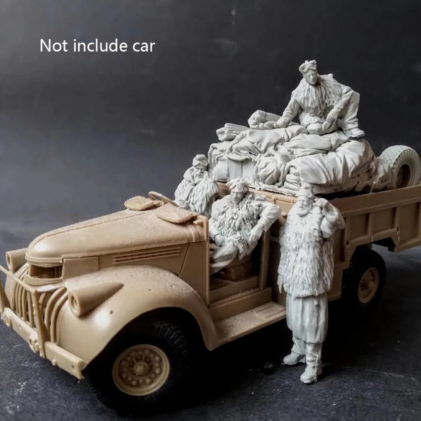 1/35 WWII Military with Vintage Truck, 4 Figures, Resin Model Figure Kit, Unassembled and Unpainted