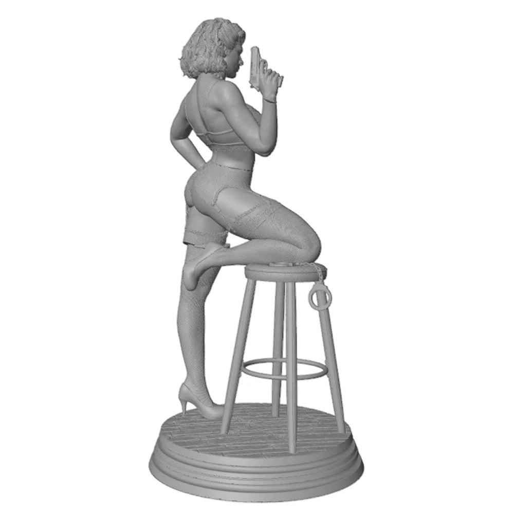 1/24 Armed Pin-up, Resin Model Figure Kit, Unassembled and Unpainted