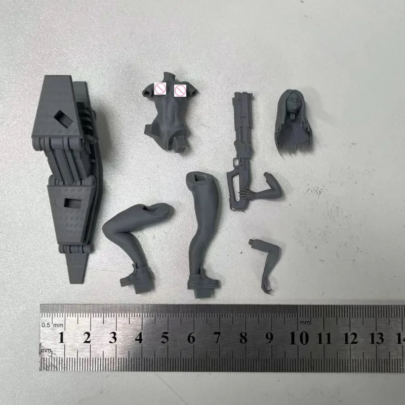 Cyberpunk Female Warrior — 1/24 Resin Figure