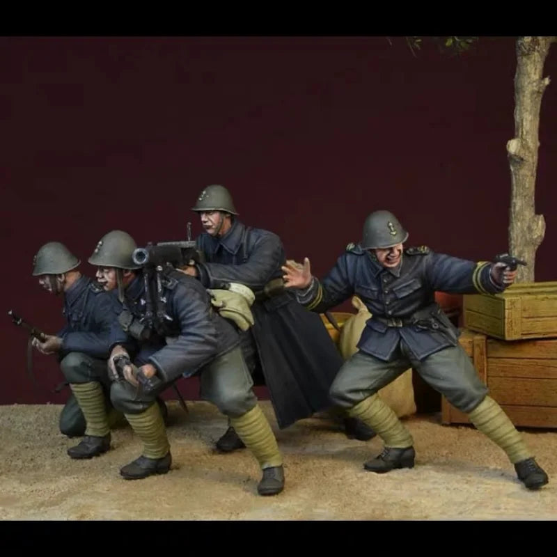 1/35 WWII Dutch Army, 8 Figures, Resin Model Figure Kit, Unassembled and Unpainted