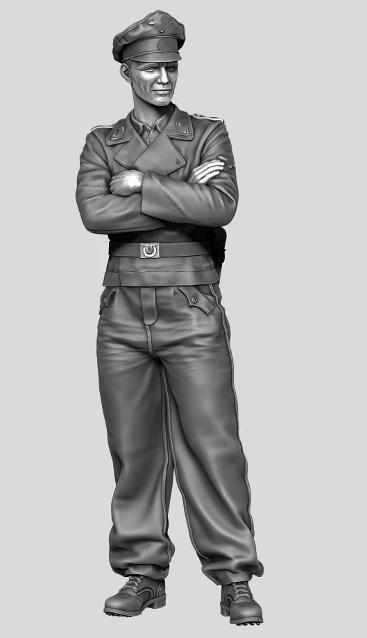 1/35 WWII Soldiers in Uniform, 2 Figures, Resin Model Figure Kit, Unassembled and Unpainted