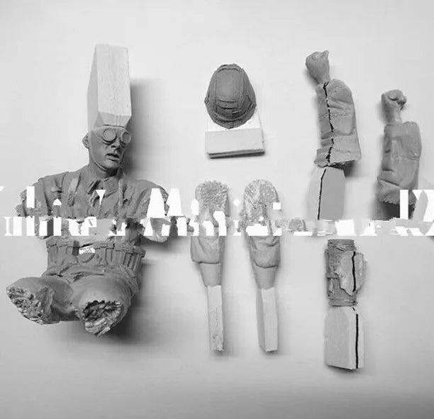 1/16 WWII German Motorcyclist with Sidecar, Resin Model Figure Kit, Unassembled and Unpainted