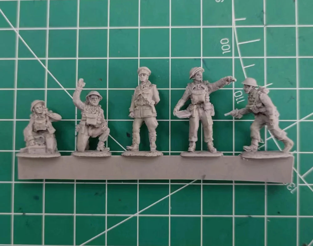 1/72 WWII Wehrmacht Infantry Command, 5 Figures, Resin Model Figure Kit, Unassembled and Unpainted