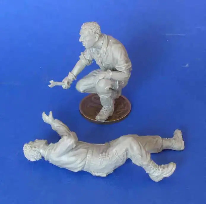 1/35 Modern Combat Soldiers Throwing Grenade and Prone, 2 Figures, Resin Model Figure Kit, Unassembled and Unpainted