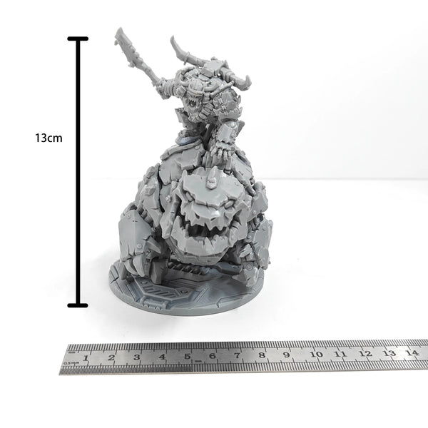 Orc Warlords with Heavy Battle Armor, Resin Model Figure Kit, Fantasy Theme, Unassembled and Unpainted