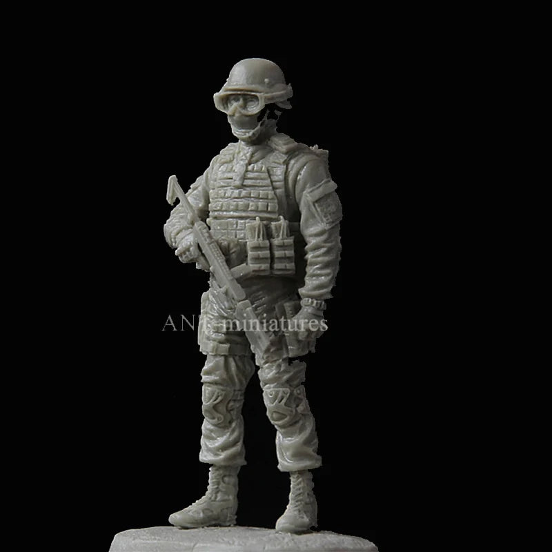 1/35 Modern Tactical Infantry with Signaler, Resin Model Figure Kit, Unassembled and Unpainted