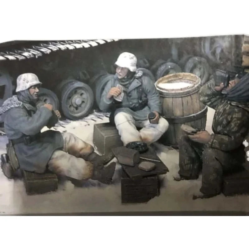 1/35 WWII Soldiers Dining, 3 Figures, Resin Model Figure Kit, Unassembled and Unpainted