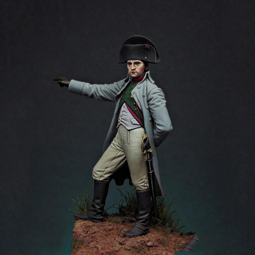 1/32 Napoleonic Officer Pointing with Sword in Bicorne, Resin Model Figure Kit, Unassembled and Unpainted