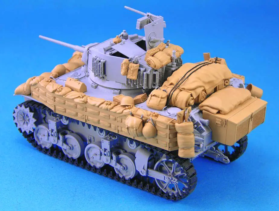 1/35 WWII American M5A1 Stuart Light Tank, Resin Model Vehicle Kit, Unassembled and Unpainted