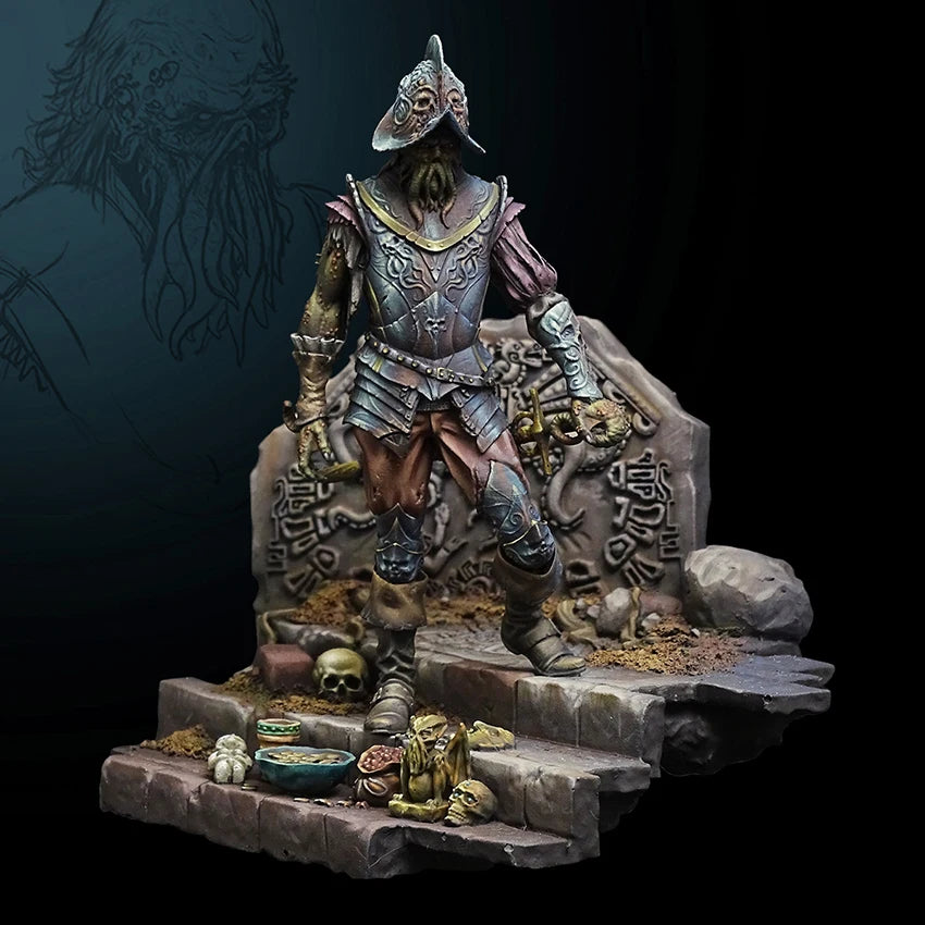1/24 Medieval Crowned Female Warrior in Ornate Armor, Resin Model Figure Kit, Unassembled and Unpainted