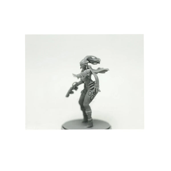Female Warrior, Resin Model Figure Kit, Sci-Fi Theme, Unassembled and Unpainted