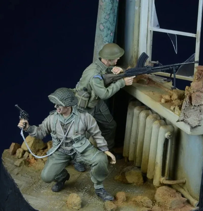 1/35 WWI British Soldiers Trench, 2 Figures, Resin Model Figure Kit, Unassembled and Unpainted
