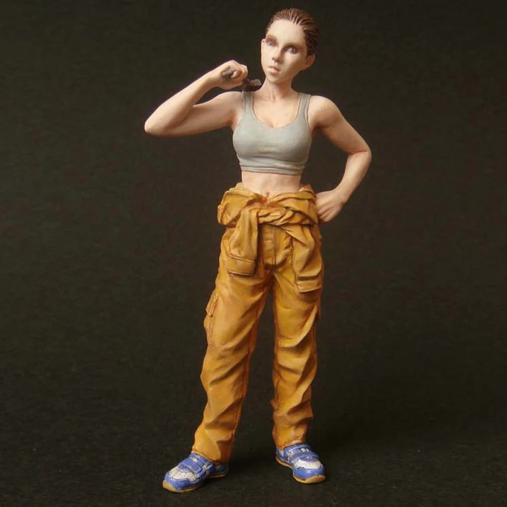 1/20 Modern Woman in Cargo Pants Casual Pose, Resin Model Figure Kit, Unassembled and Unpainted