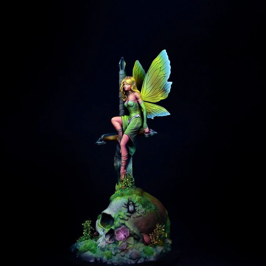1/24 Faery Warrior, Resin Model Figure Kit, Fantasy Theme, Unassembled and Unpainted
