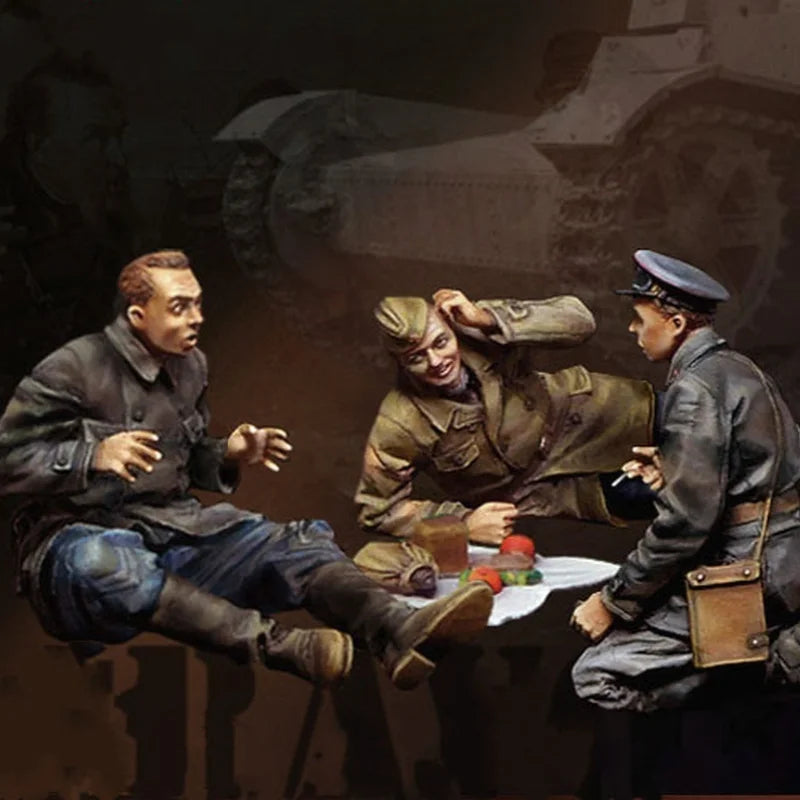 1/35 WWII Soldiers Rest Scene, 3 Figures, Resin Model Figure Kit, Unassembled and Unpainted