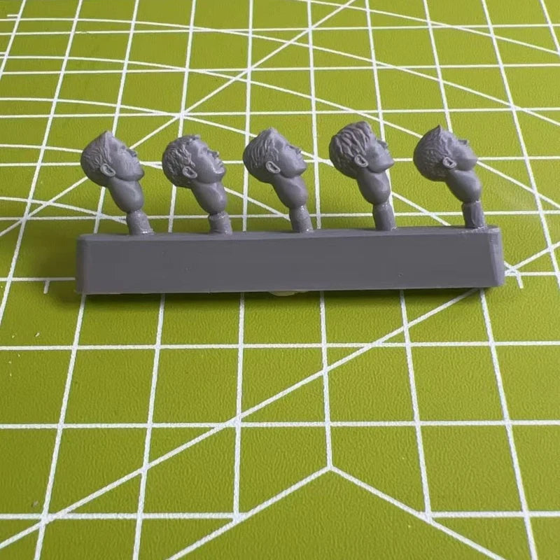 1/35 Modern Male Character Heads, 10 Figures, Resin Model Figure Kit, Unassembled and Unpainted